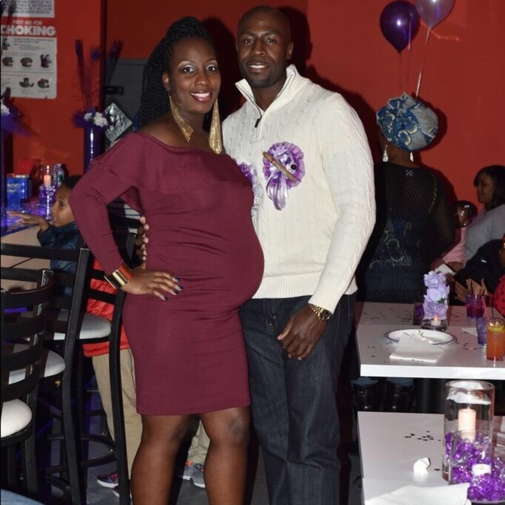 Rue 107 off the shoulder dress. Color is burgundy